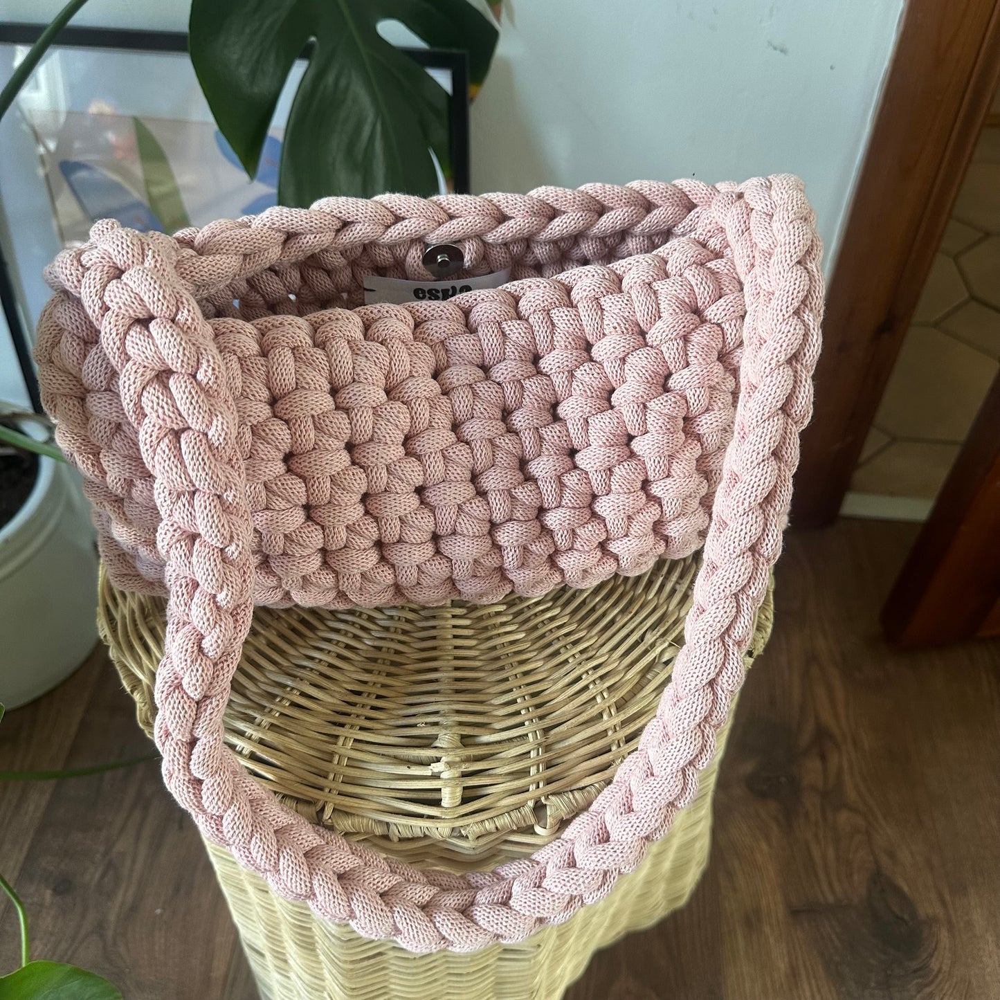 Medium Pink Crossbody