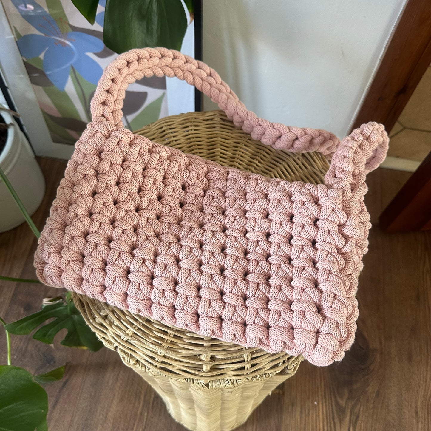 Medium Pink Crossbody